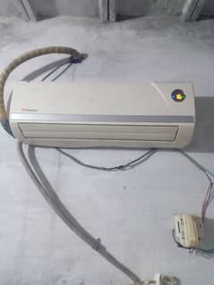 Dowlanc 1 ton AC chil cooling all ok urgant sall