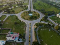 10 Marla plot for sale Paragon City