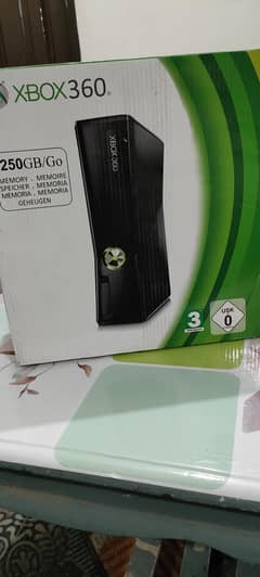 Xbox 360 Slim 250GB