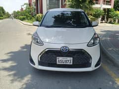 Toyota Sienta R Grade model 2018