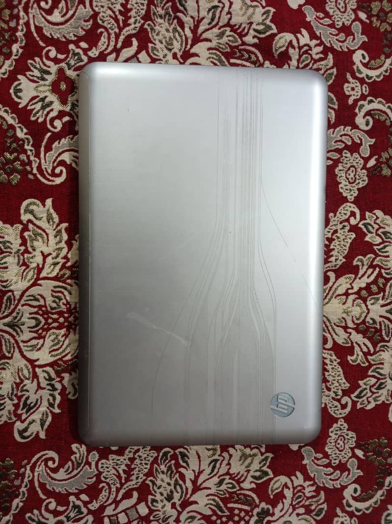 HP pavilion dv6 Intel core i3 processor 4/256 With charger 2