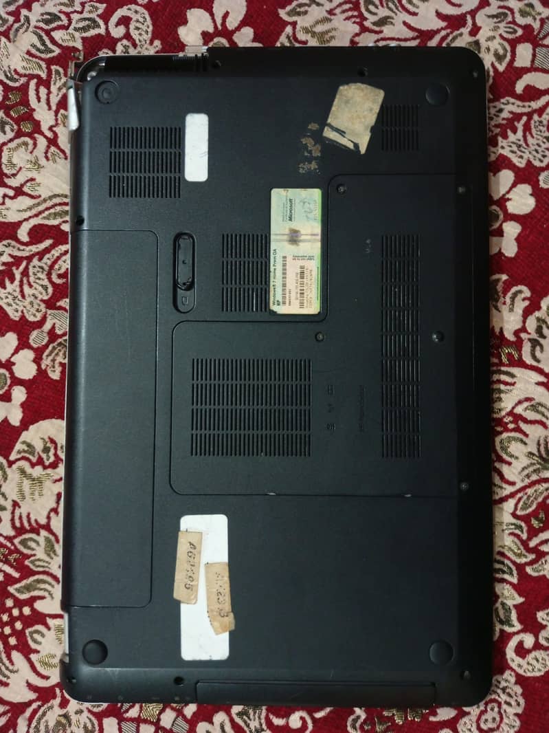 HP pavilion dv6 Intel core i3 processor 4/256 With charger 4