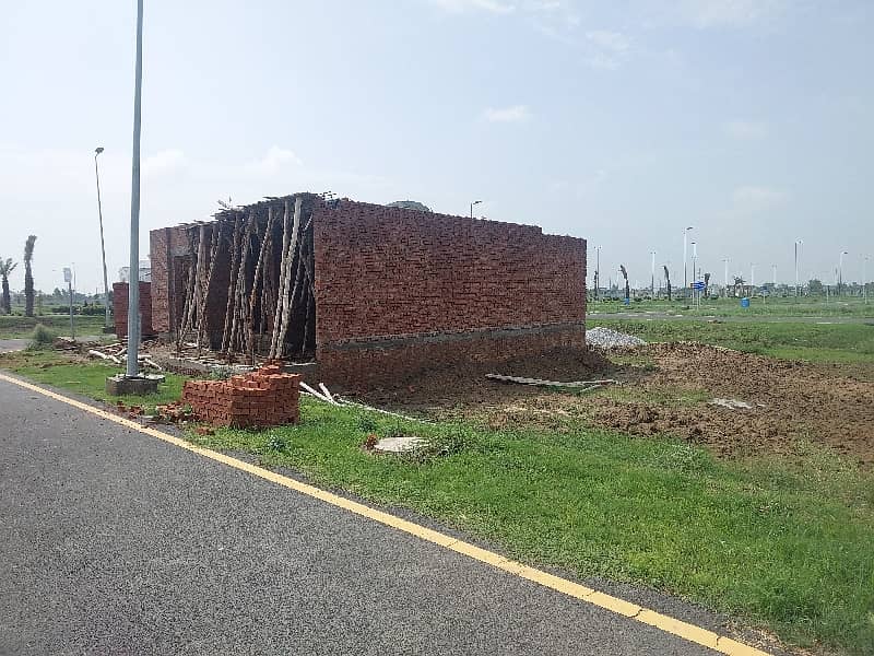 5 Marla Plot is Available in A Extension Citi Housing Sialkot 0