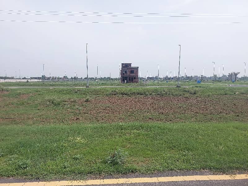 5 Marla Plot is Available in A Extension Citi Housing Sialkot 2