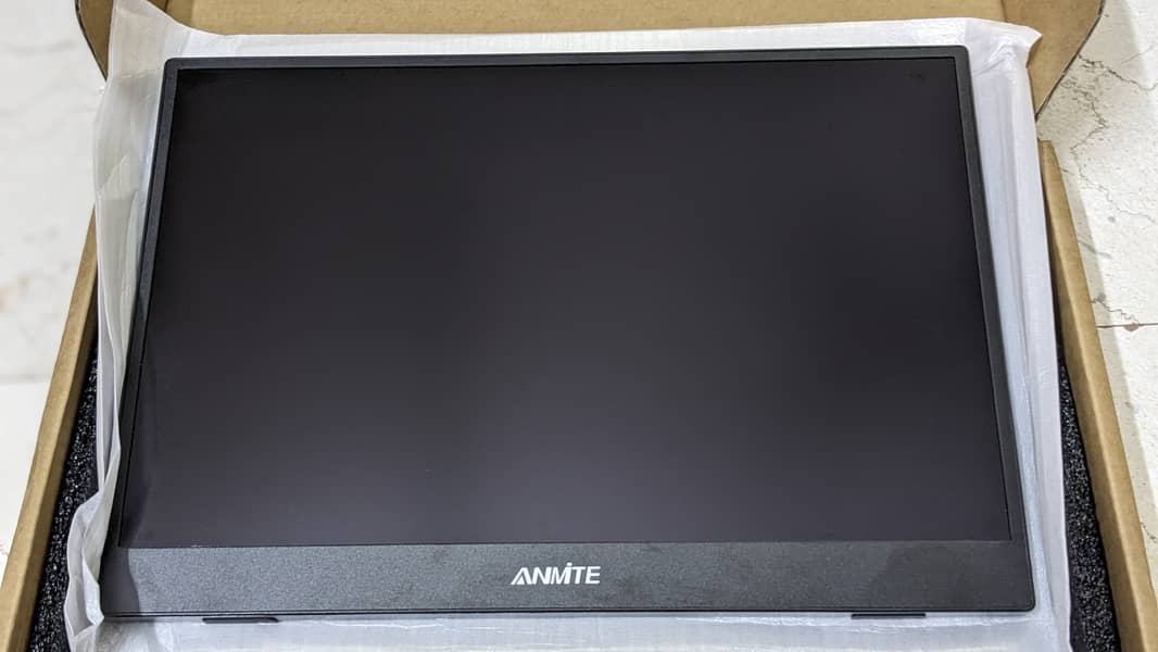 Anmite Touch Screen Portable Monitor 14” Touchscreen - True Colors 1