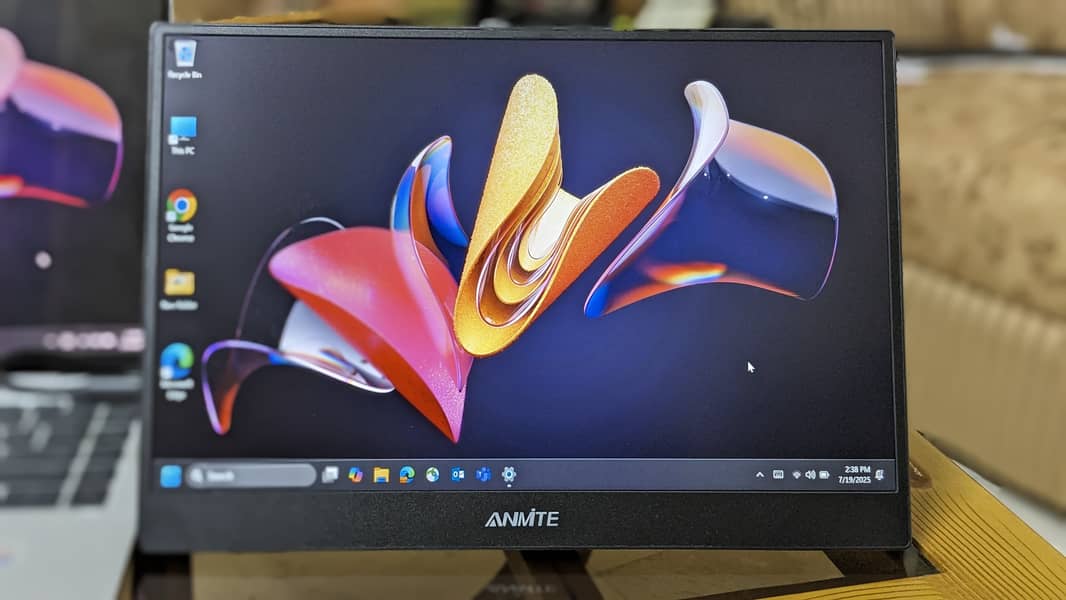 Anmite Touch Screen Portable Monitor 14” Touchscreen - True Colors 11