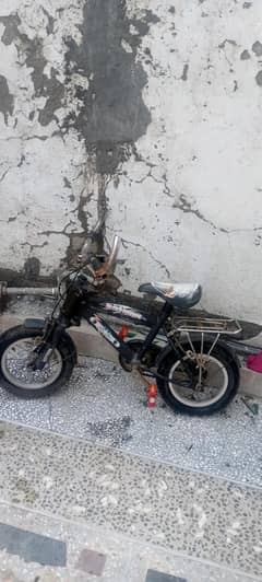 8-9 Saal k bacchon k Liye  cycle discount avbl