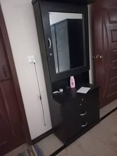 Used Black Bedroom Furniture