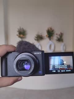 Sony ZV1 camera 4k (with box)
