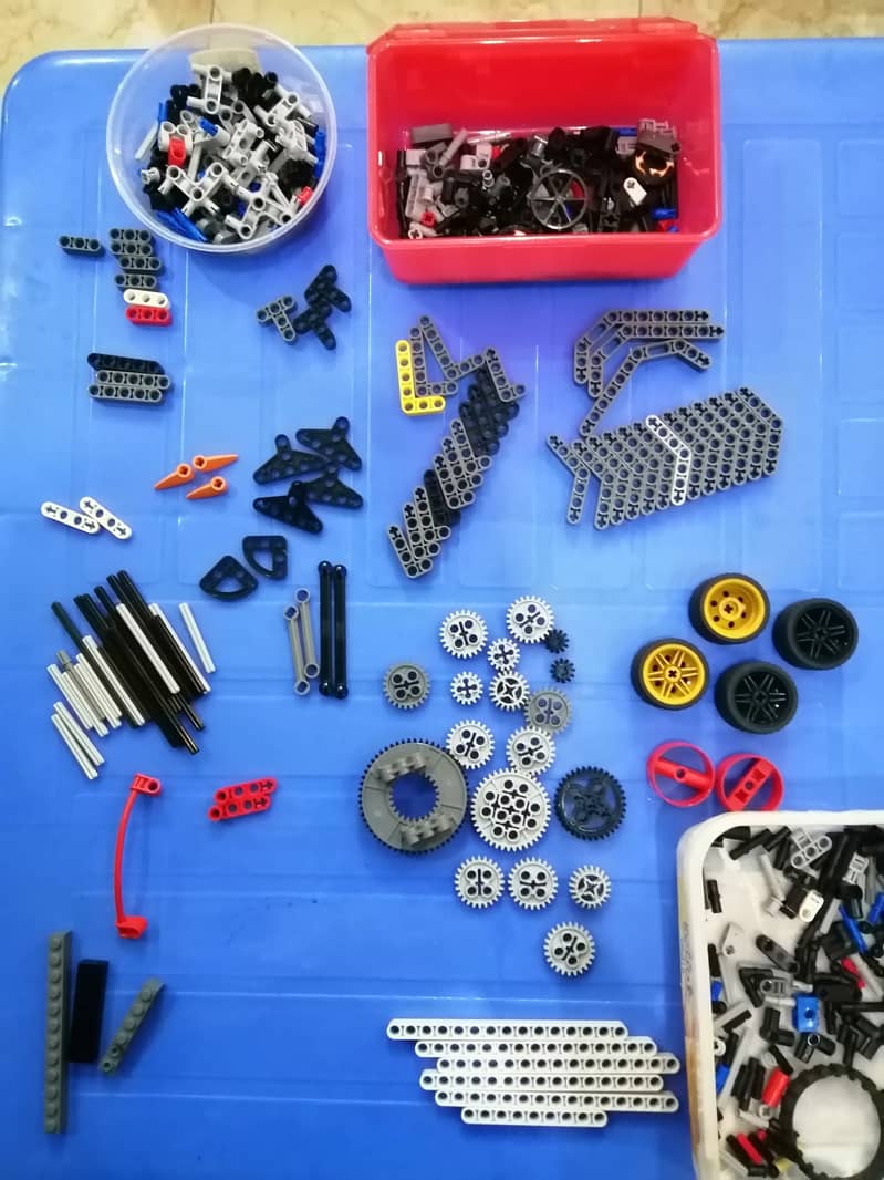 LEGO MINDSTORMS NXT Set – Excellent Condition 6