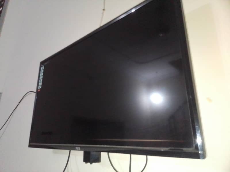TCL LCD 2