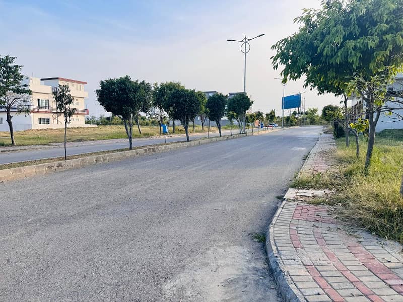 Ready to Construct 10 Marla Plot for Sale 11