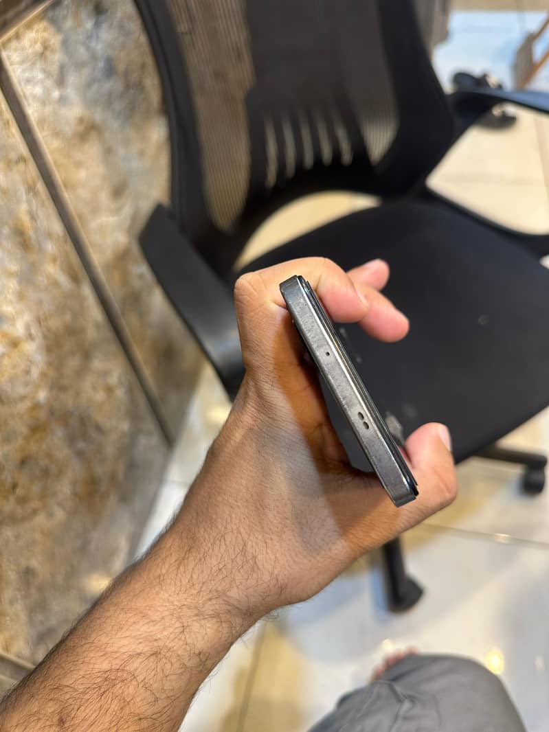 Infinix note 12 Vip With Box and adapter only 2