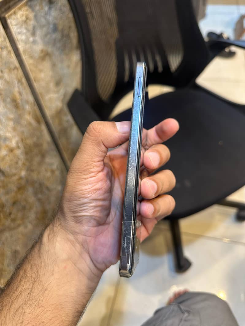Infinix note 12 Vip With Box and adapter only 4