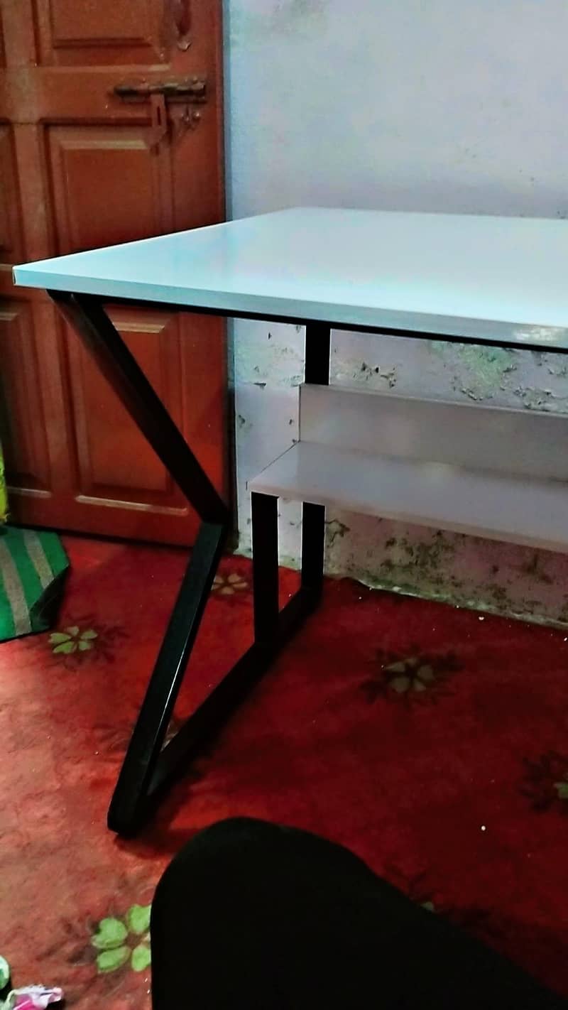 Computer working table 0