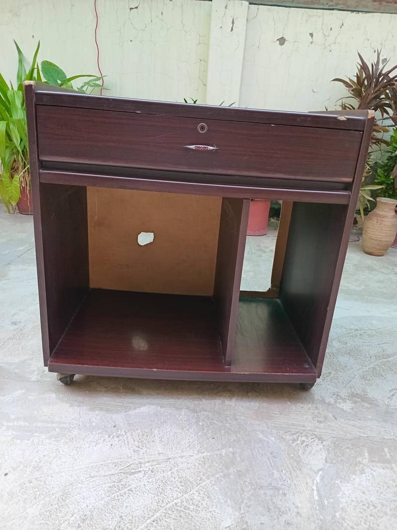 computer  table 0