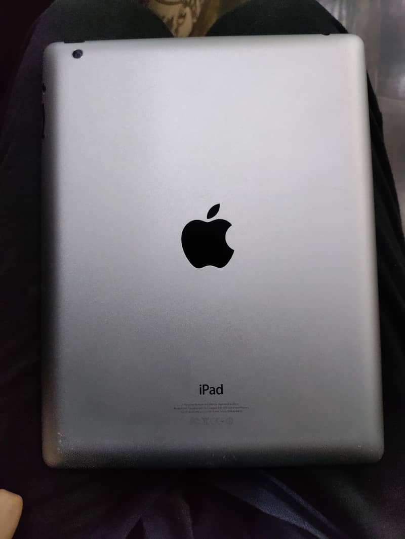 IPAD 4TH GENERATION 1