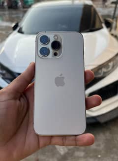 iPhone13