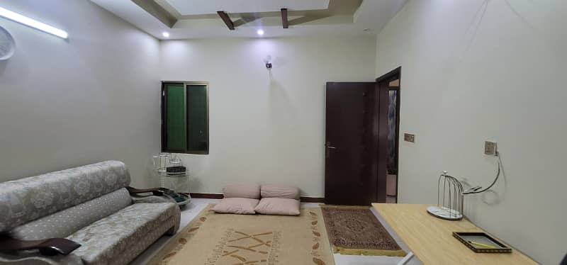 210 Sq Yds Second Portion With Roof Gulshan e Iqbal NIPA 4