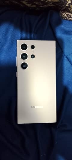 Samsung Galaxy S24 ultra - Non PTA - 10/10 - With box - Like New