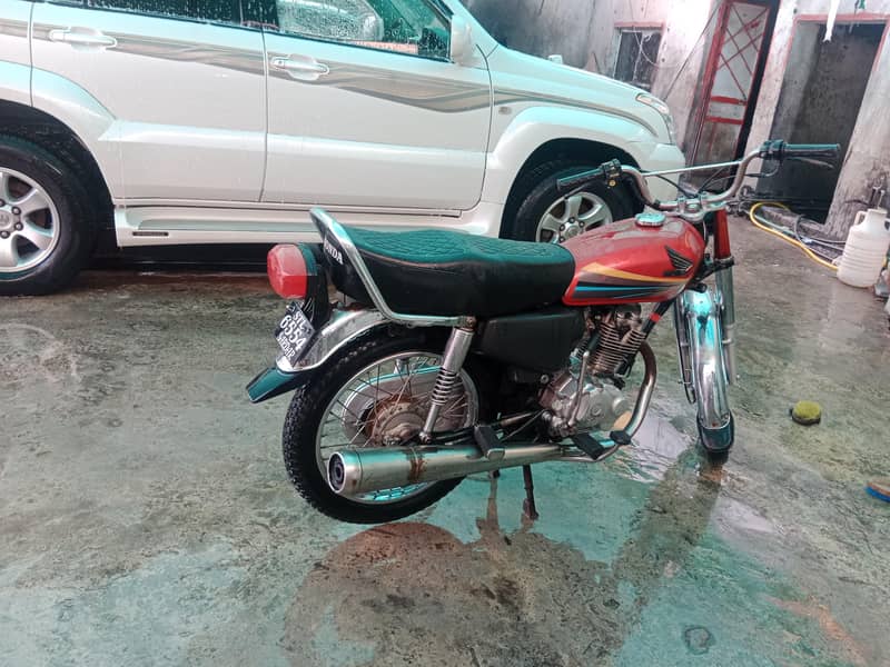 Engine ok 2010 model All documents clear own name Good condition 5