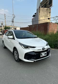 Toyota yaris 1.3 2024 model