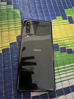 Aquous mobile non pta 4 128 gb non pta  whatsapp only 03197190988