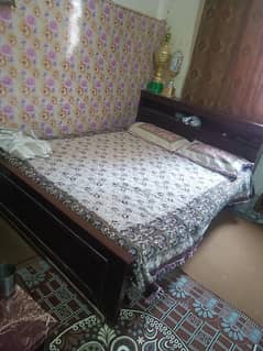 wooden bed set