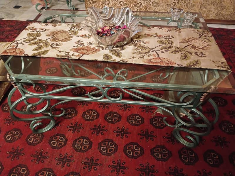 centre table with 2 side tables 3