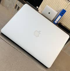 MacBook