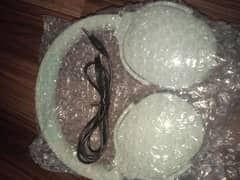 Headphones in new condition contact/ 0317/3736/828