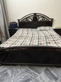 Double bed with side tables and Dressing
