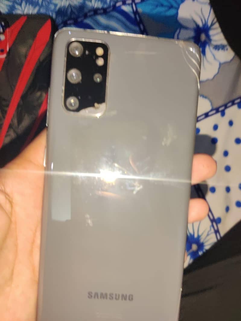 S20+ read description 9