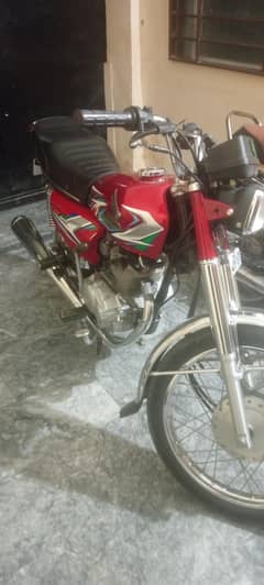 Honda 125 / Islamabad Number