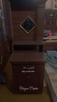 sides tables
