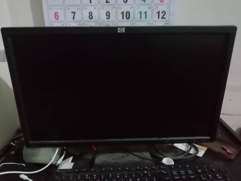 Hp Core i5 4th gen with lcd 3