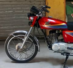 honda CG 125 FOR SALE COMPLETE DCOMINTS Lahore registration
