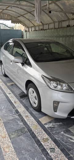 Prius 2012 urgent sale
