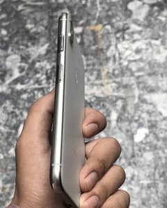 XS