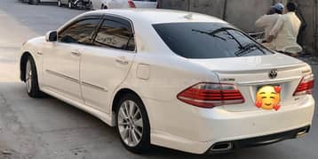Toyota Crown Hybrid