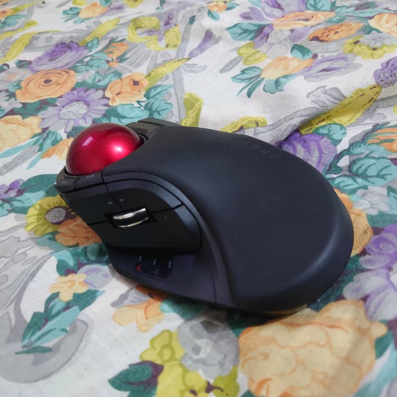 Elecom Huge - Trackball Mouse 3