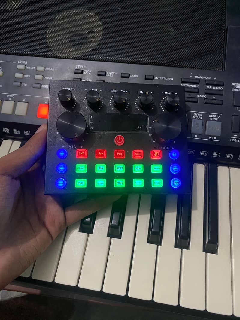 V8s Sound Card 0