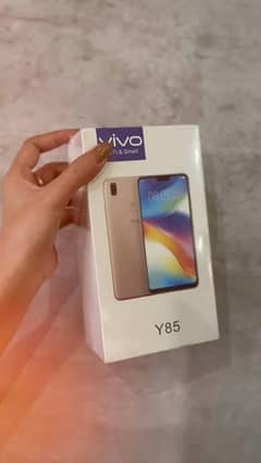 VIVO Y85 ORIGINAL MOBILE WITH BOX AND ACCESSORIES
