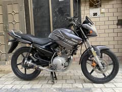 Yamaha Ybr 2017 neat and clean
