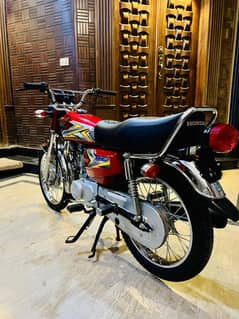 Honda CG 125 2025