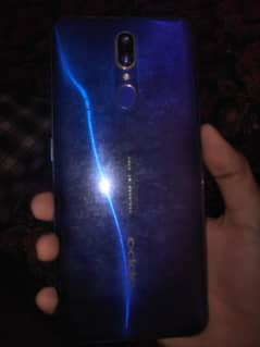 oppo f11 10/8 with box
