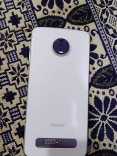 Moto Z4 10/10 full okay everything is fine