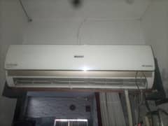 Orient 1.5 ton DC inverter heat and cool