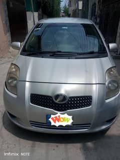 Toyota Vitz F 1.0