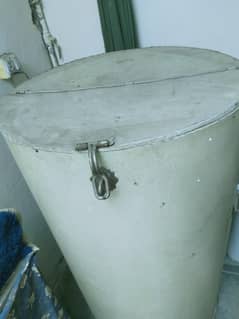 Grain Trunk 450kg capicity with stand